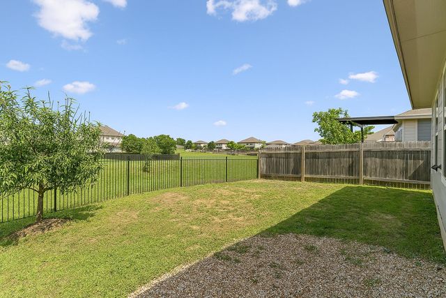 2851 Brand Iron DR, San Marcos, TX 78666