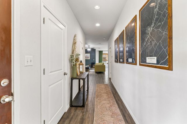 2851 Brand Iron DR, San Marcos, TX 78666