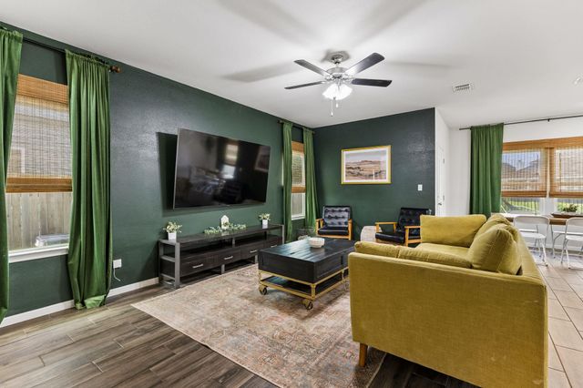 2851 Brand Iron DR, San Marcos, TX 78666