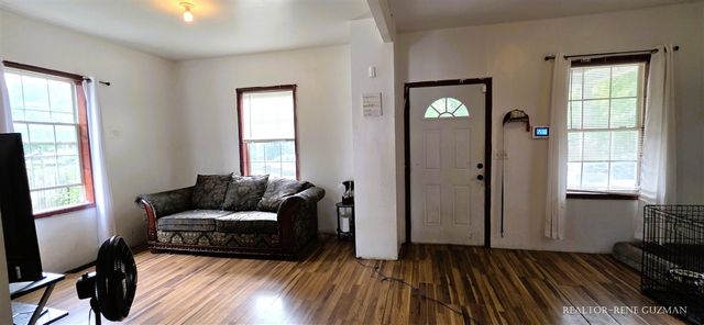 1330 Lafayette Avenue, Grand Rapids, MI 49507