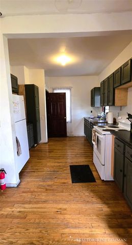 1330 Lafayette Avenue, Grand Rapids, MI 49507
