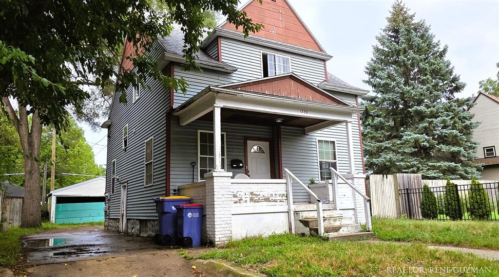 1330 Lafayette Avenue, Grand Rapids, MI 49507