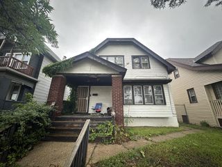3068 N 34th STREET, Milwaukee, WI 53210