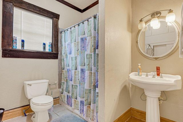 4102 Erie Street, Houston, TX 77087