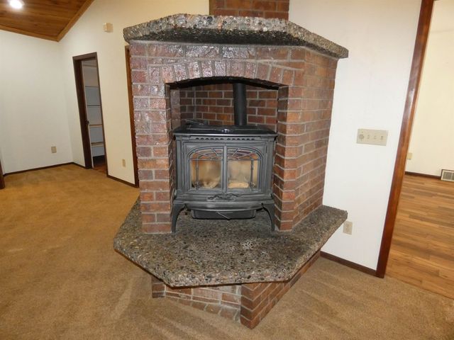 15709 S Cheney Spokane Rd, Cheney, WA 99004