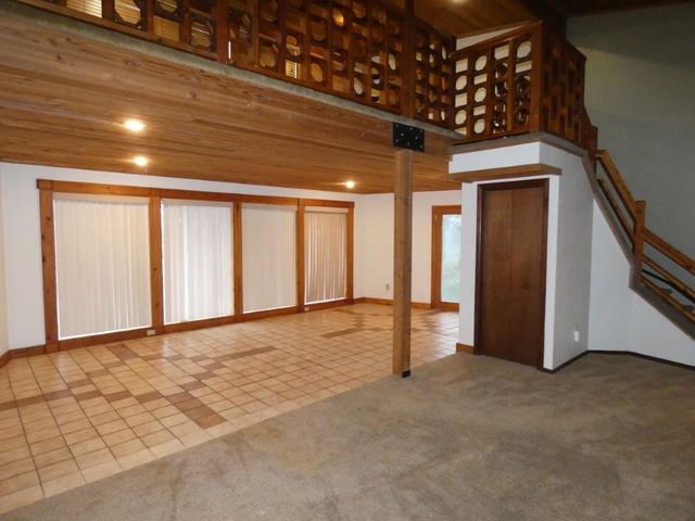 15709 S Cheney Spokane Rd, Cheney, WA 99004