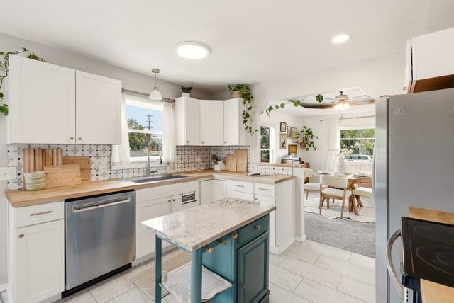 2727 N Crestline St, Spokane, WA 99207