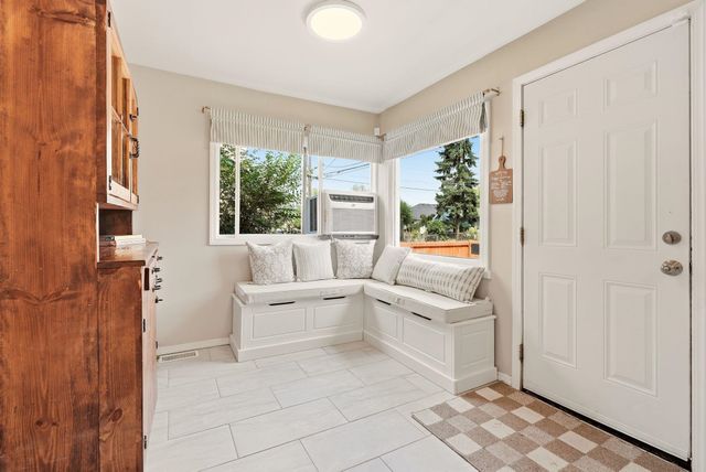 2727 N Crestline St, Spokane, WA 99207