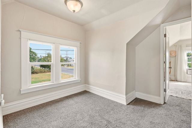 2727 N Crestline St, Spokane, WA 99207