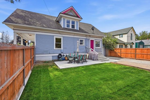 2727 N Crestline St, Spokane, WA 99207