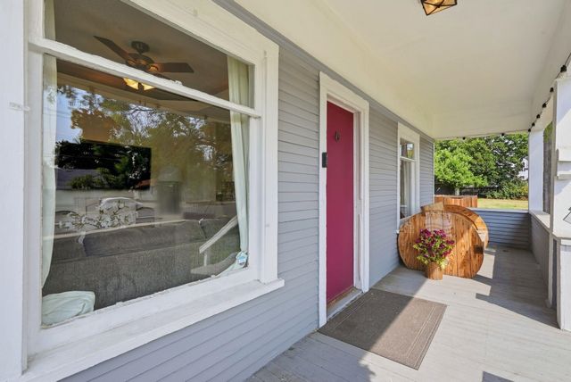 2727 N Crestline St, Spokane, WA 99207