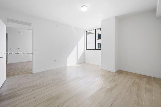 999 SW 1st Ave 2911, Miami, FL 33130