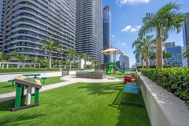 999 SW 1st Ave 2911, Miami, FL 33130