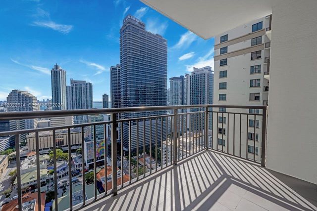 999 SW 1st Ave 2911, Miami, FL 33130