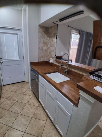 3600 Jeanetta Street 105, Houston, TX 77063