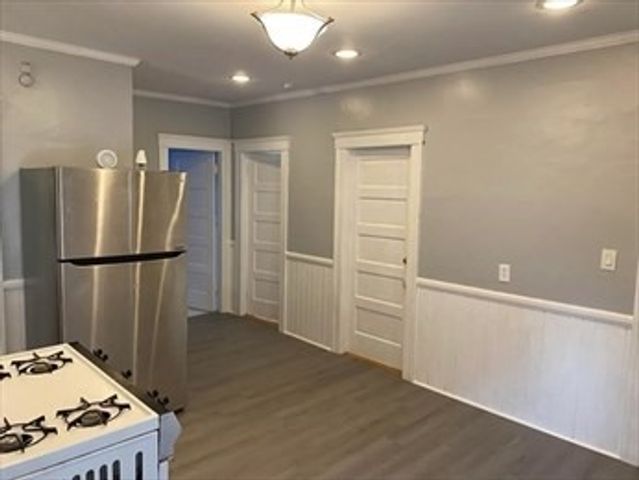 2 Meade 2, Worcester, MA 01610