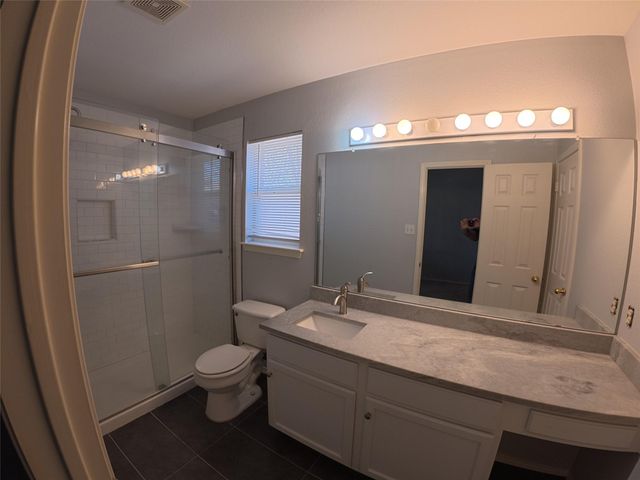 305 China CV, Elgin, TX 78621