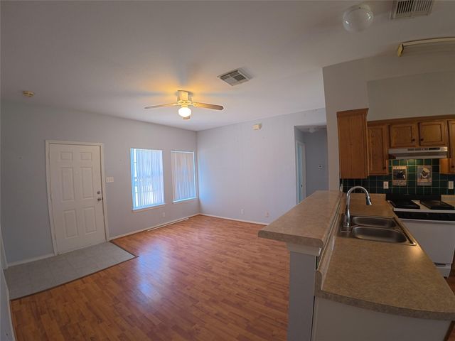 305 China CV, Elgin, TX 78621