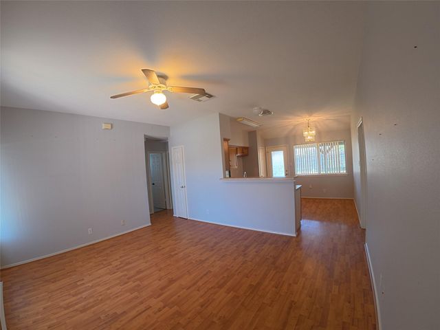305 China CV, Elgin, TX 78621