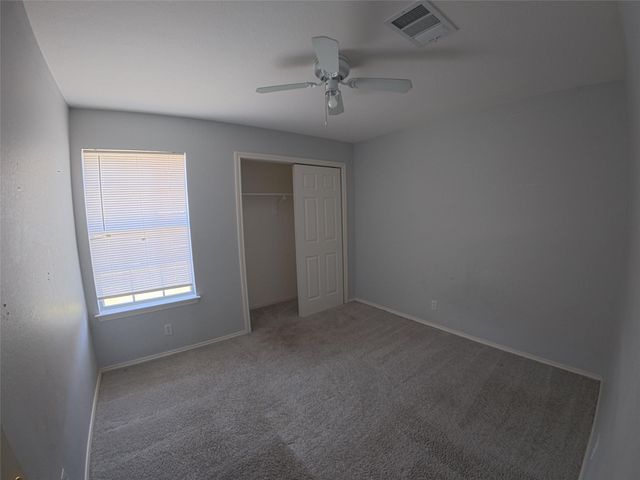 305 China CV, Elgin, TX 78621