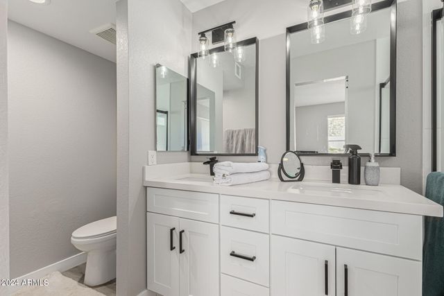 250 W UTOPIA Road, Phoenix, AZ 85027