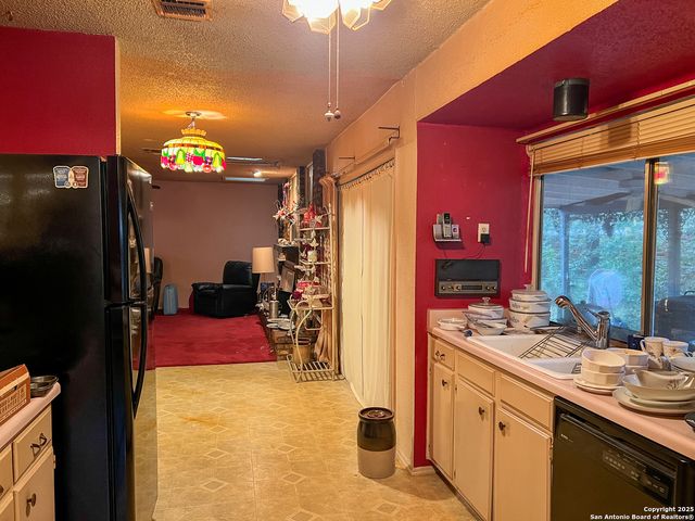 5422 El Tejano, San Antonio, TX 78233