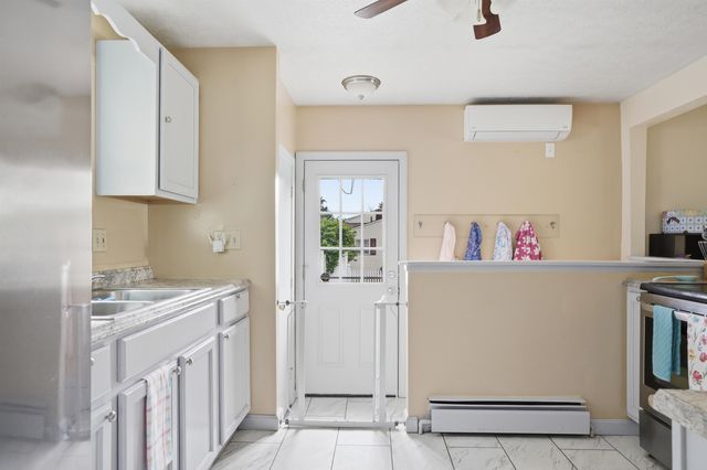254 Greeley Street, Manchester, NH 03102