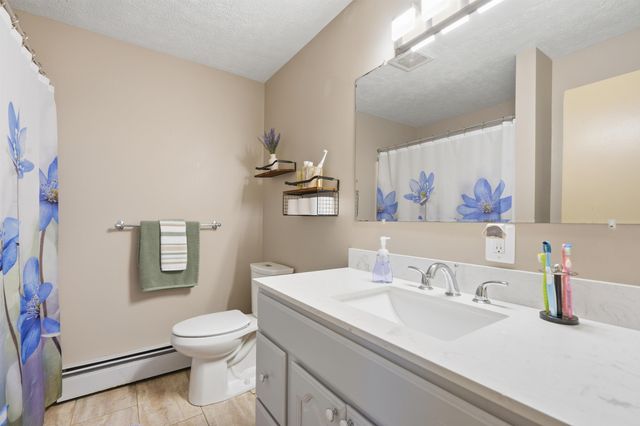 254 Greeley Street, Manchester, NH 03102