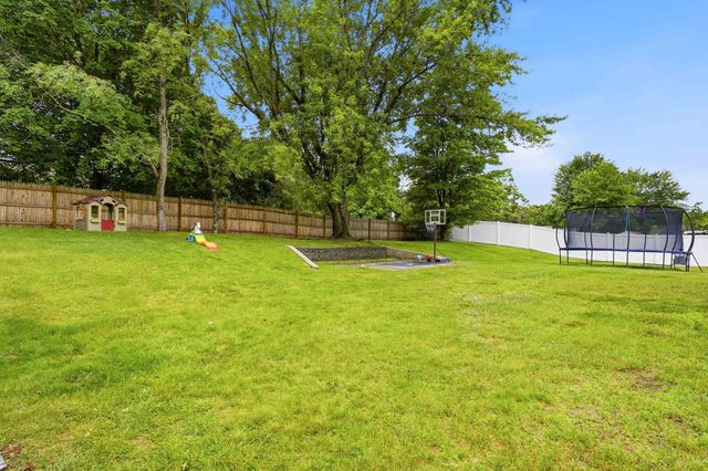 254 Greeley Street, Manchester, NH 03102