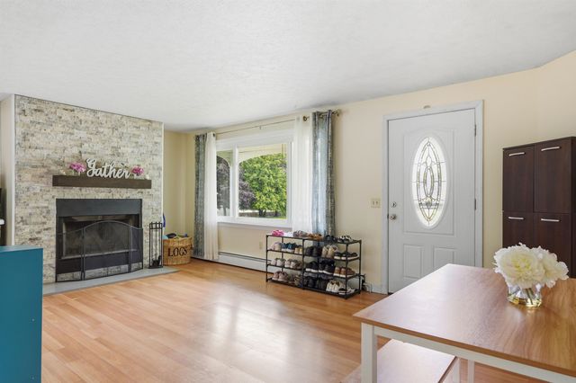 254 Greeley Street, Manchester, NH 03102
