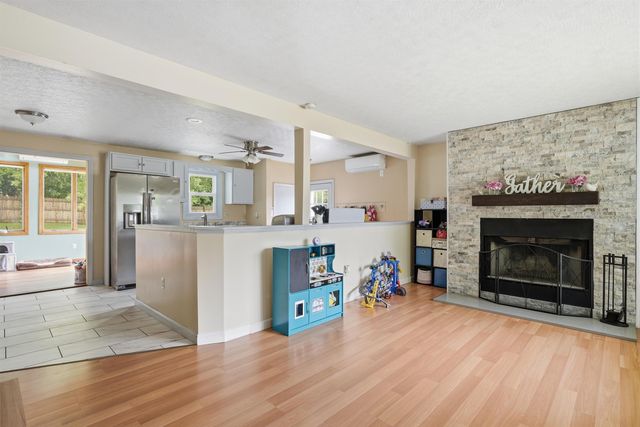 254 Greeley Street, Manchester, NH 03102
