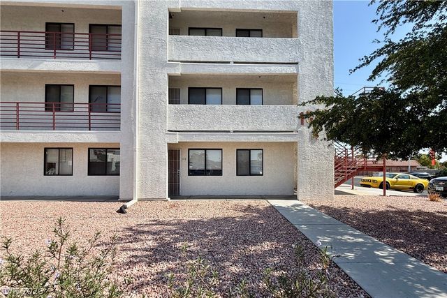 1381 East University Avenue 106, Las Vegas, NV 89119