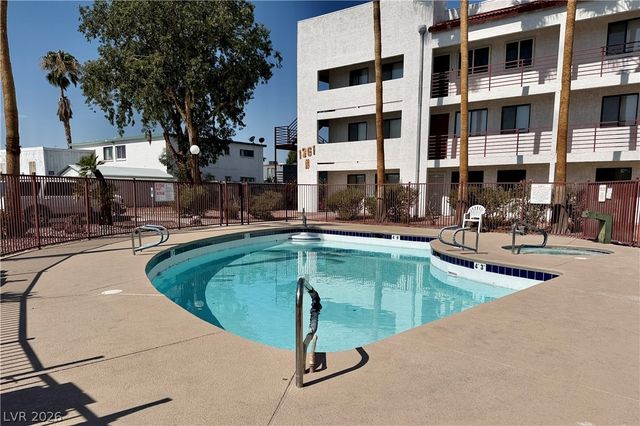 1381 East University Avenue 106, Las Vegas, NV 89119