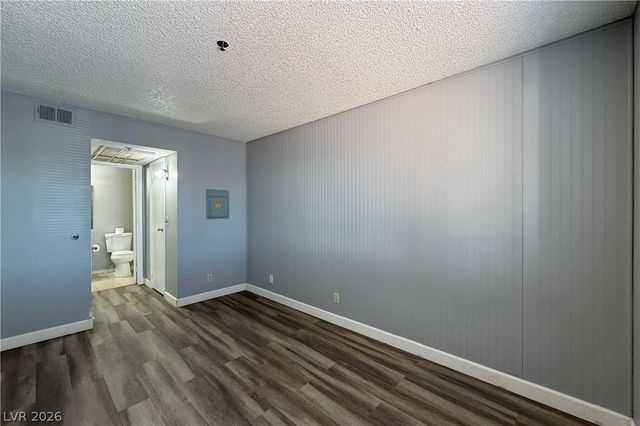 1381 East University Avenue 106, Las Vegas, NV 89119