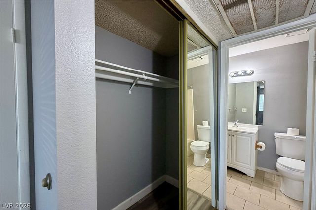 1381 East University Avenue 106, Las Vegas, NV 89119