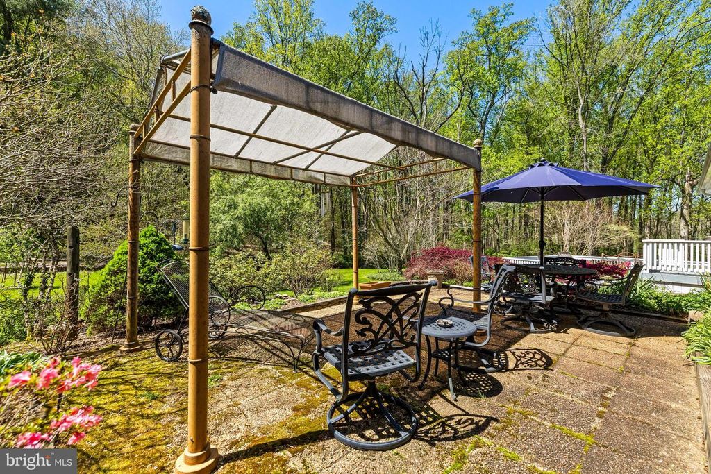 Image 103 of property listing at 13928 GREEN BRANCH DR, Phoenix, MD 21131