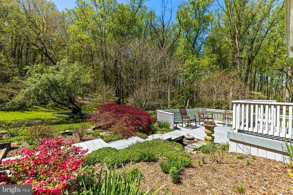 Image 108 of property listing at 13928 GREEN BRANCH DR, Phoenix, MD 21131