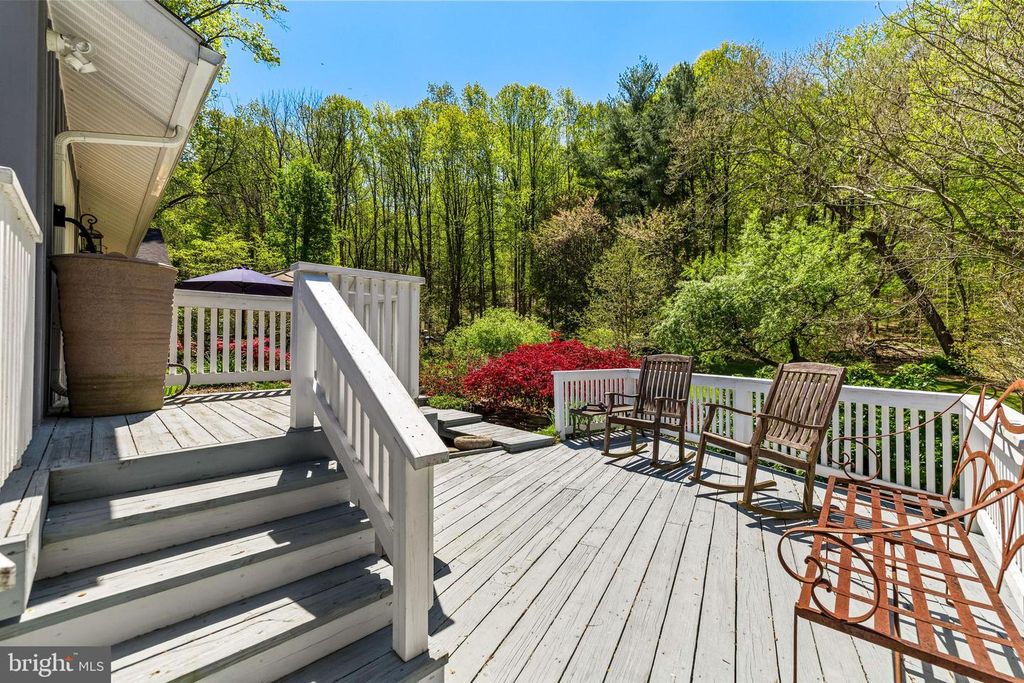 Image 111 of property listing at 13928 GREEN BRANCH DR, Phoenix, MD 21131