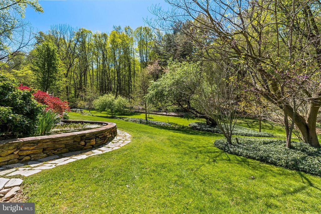 Image 116 of property listing at 13928 GREEN BRANCH DR, Phoenix, MD 21131