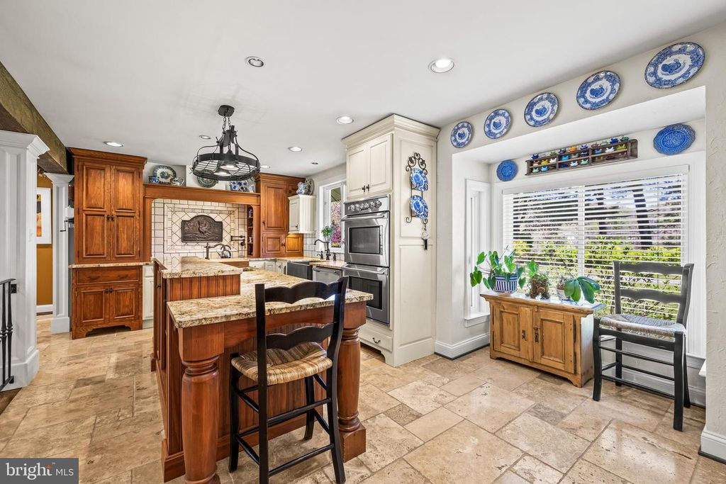 Image 29 of property listing at 13928 GREEN BRANCH DR, Phoenix, MD 21131