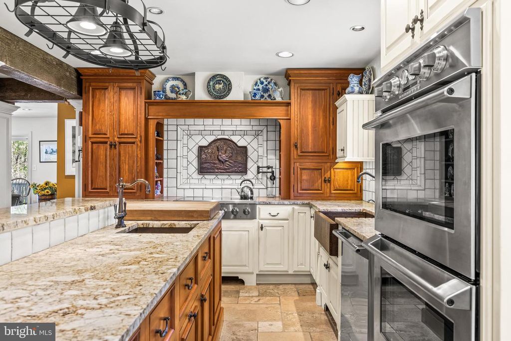 Image 37 of property listing at 13928 GREEN BRANCH DR, Phoenix, MD 21131