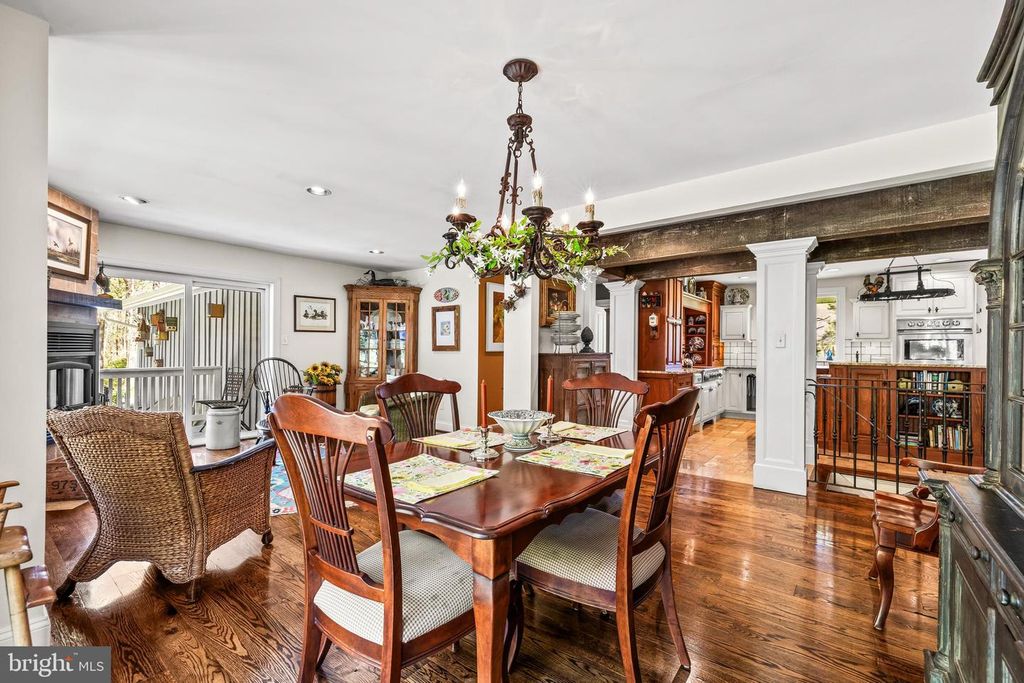 Image 41 of property listing at 13928 GREEN BRANCH DR, Phoenix, MD 21131