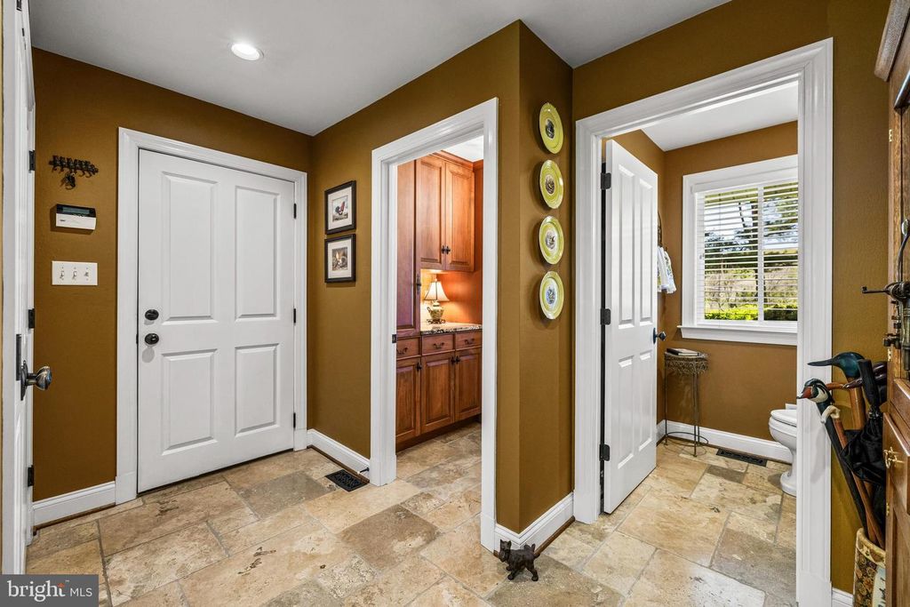 Image 50 of property listing at 13928 GREEN BRANCH DR, Phoenix, MD 21131