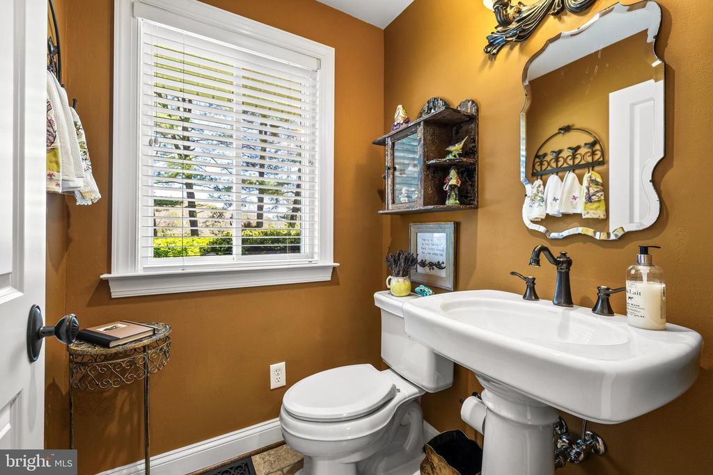 Image 52 of property listing at 13928 GREEN BRANCH DR, Phoenix, MD 21131