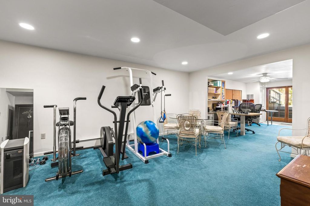 Image 84 of property listing at 13928 GREEN BRANCH DR, Phoenix, MD 21131