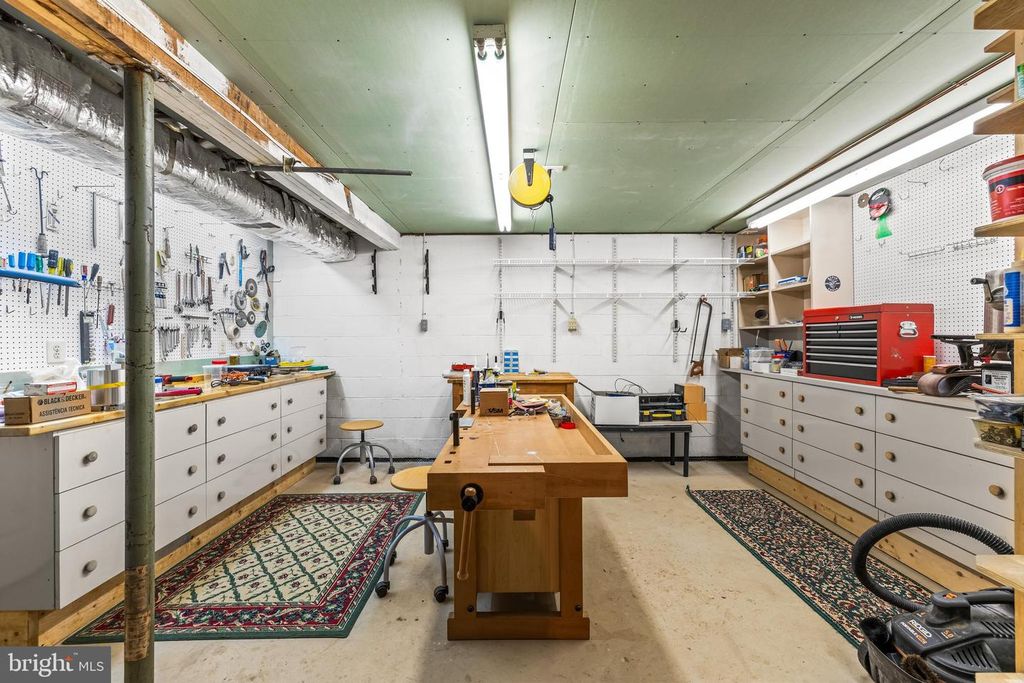 Image 86 of property listing at 13928 GREEN BRANCH DR, Phoenix, MD 21131