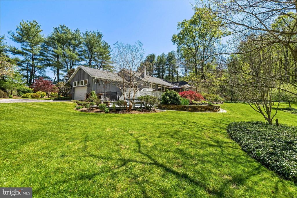 Image 88 of property listing at 13928 GREEN BRANCH DR, Phoenix, MD 21131