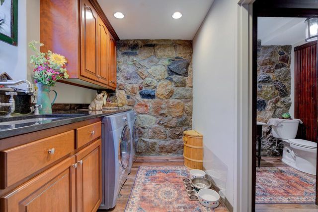 S16W32772 Highway 18, Delafield, WI 53018