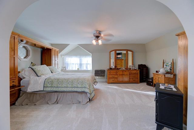 S16W32772 Highway 18, Delafield, WI 53018