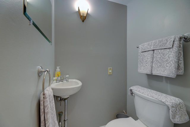 S16W32772 Highway 18, Delafield, WI 53018